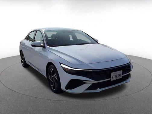 2025 Hyundai ELANTRA HEV Limited