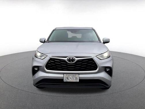 2025 Toyota Highlander LE