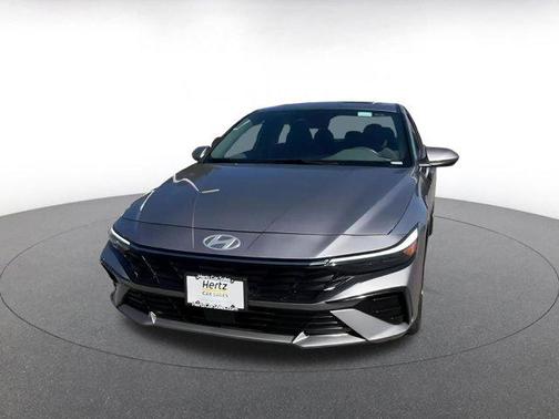 2025 Hyundai ELANTRA SEL