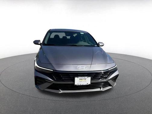 2025 Hyundai ELANTRA SEL