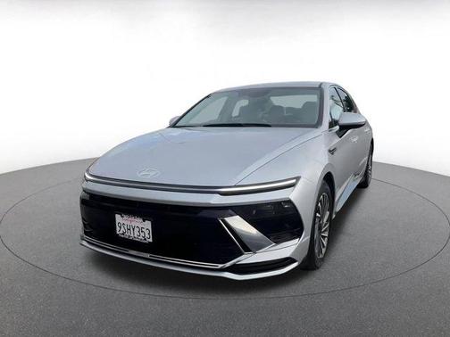 2025 Hyundai SONATA Hybrid SE