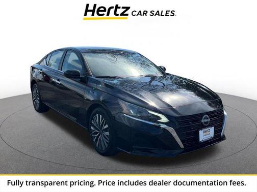 Super Black 2025 Nissan Altima SV FWD