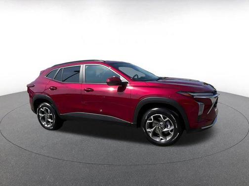 Crimson Metallic 2025 Chevrolet Trax LT