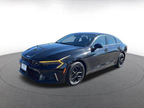 2025 Kia K5 LXS