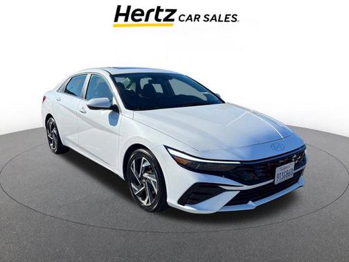 2025 Hyundai ELANTRA SEL