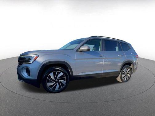 2025 Volkswagen Atlas 2.0T SE w/Technology 4MOTION