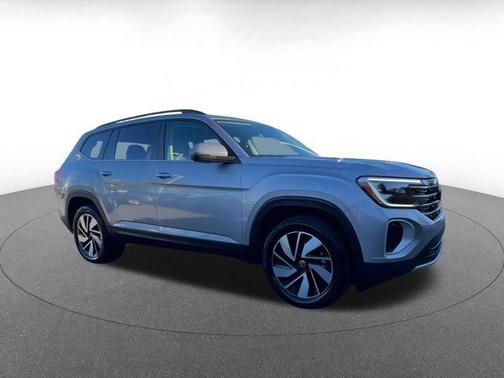 2025 Volkswagen Atlas 2.0T SE w/Technology 4MOTION