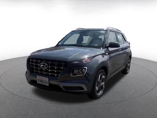 Ecotronic Gray 2025 Hyundai VENUE SEL