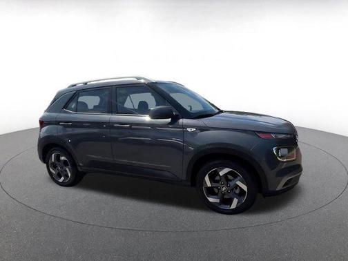 Ecotronic Gray 2025 Hyundai VENUE SEL