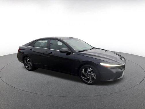 2025 Hyundai ELANTRA HEV Limited