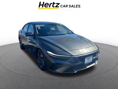 2025 Hyundai ELANTRA SEL