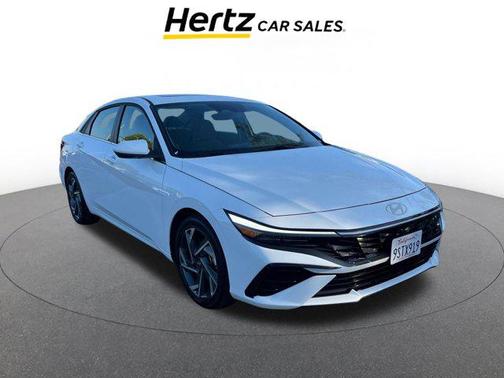2025 Hyundai ELANTRA SEL