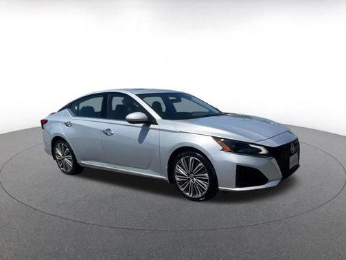 2024 Nissan Altima 2.5 SL