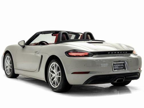 2024 Porsche 718 Boxster 