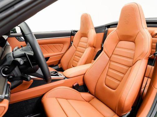 2026 Porsche 911 Carrera 4S Cabriolet