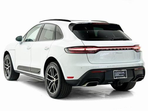 2024 Porsche Macan 