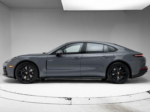 Slate Grey Neo 2025 Porsche Panamera 4