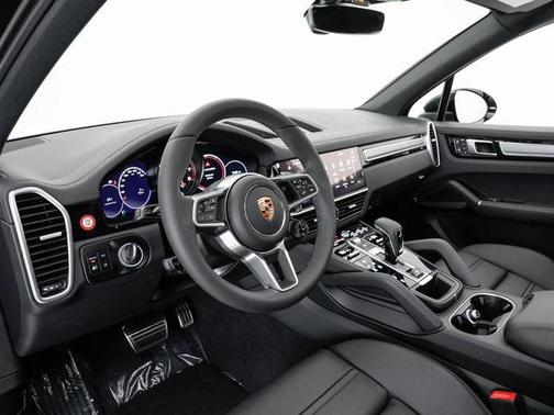 2023 Porsche Cayenne S