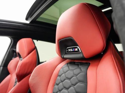 2022 BMW X6 M Base