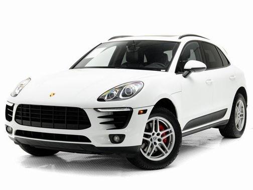 2017 Porsche Macan 