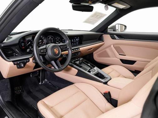 2023 Porsche 911 Carrera