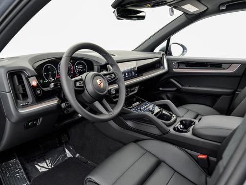 Platinum Silver Metallic 2026 Porsche Cayenne Cayenne