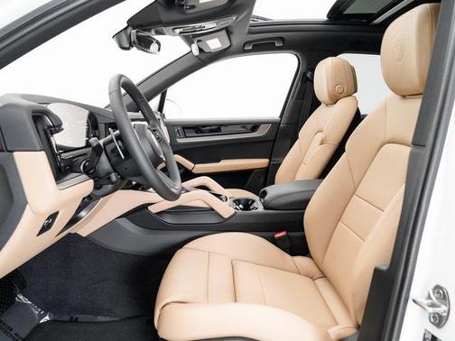 2025 Porsche Cayenne