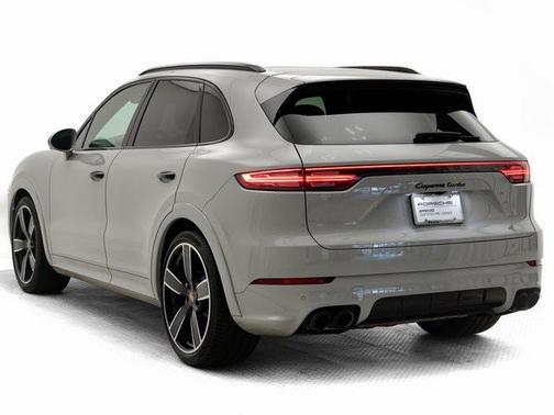 2021 Porsche Cayenne Turbo