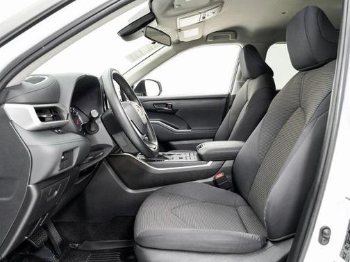 2022 Toyota Highlander L