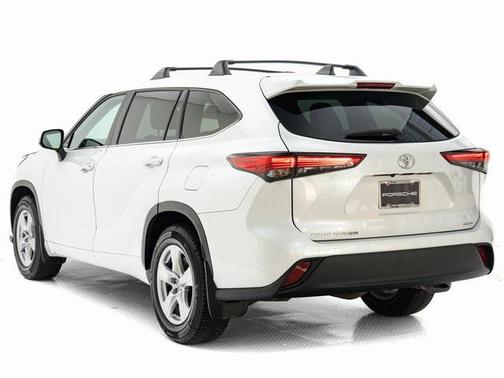 2022 Toyota Highlander L