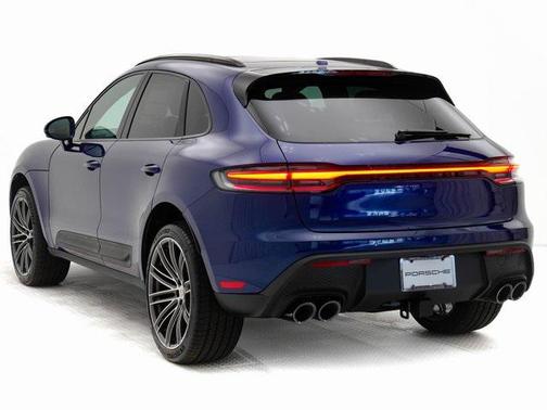 2024 Porsche Macan Base