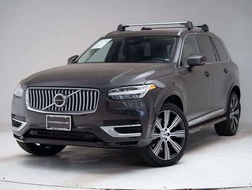Platinum Grey Metallic 2024 Volvo XC90 Recharge Plug-In Hybrid T8 Plus Bright Theme 7-Seater