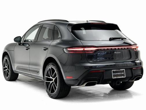 2023 Porsche Macan T