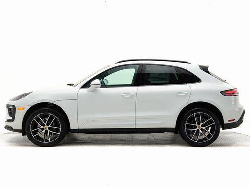 2025 Porsche Macan 