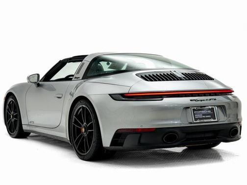 2024 Porsche 911 Targa 4 GTS