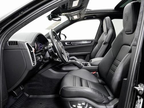 2021 Porsche Cayenne GTS