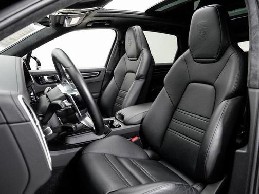 2021 Porsche Cayenne GTS