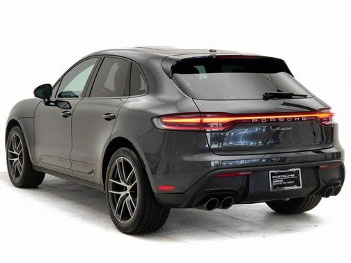 2025 Porsche Macan