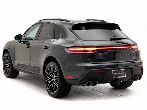2026 Porsche Macan 