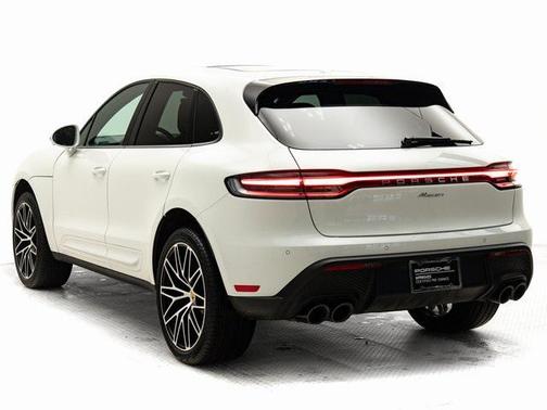 2025 Porsche Macan 