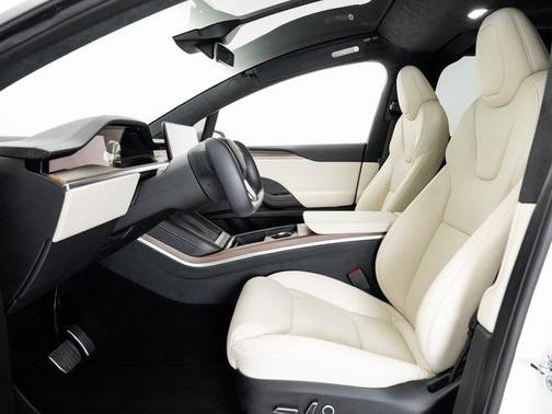 2022 Tesla Model X Dual Motor All-Wheel Drive