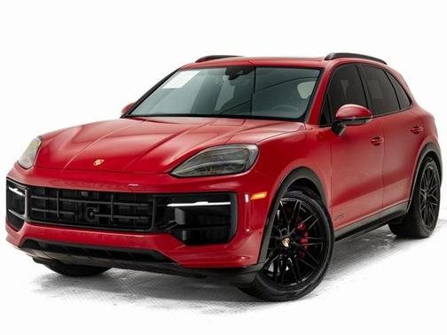 2025 Porsche Cayenne GTS