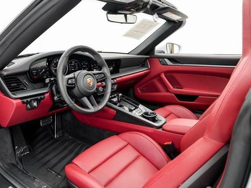 2024 Porsche 911 Targa 4S