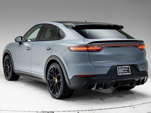 2022 Porsche Cayenne Turbo GT