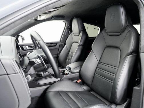 2022 Porsche Cayenne Turbo GT