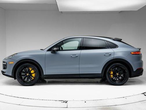 2022 Porsche Cayenne Turbo GT