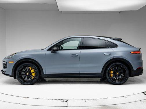 2022 Porsche Cayenne Turbo GT