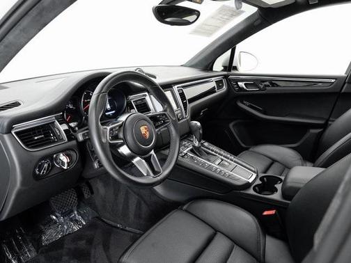 2015 Porsche Macan Turbo