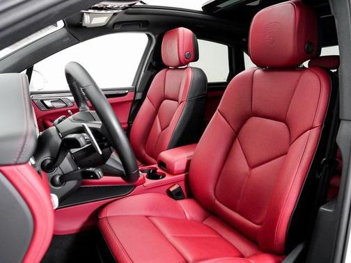 2025 Porsche Macan S