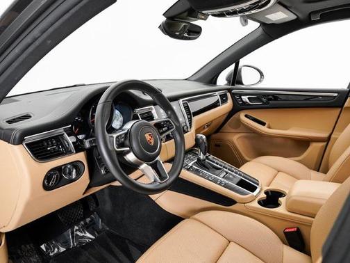 2018 Porsche Macan Base